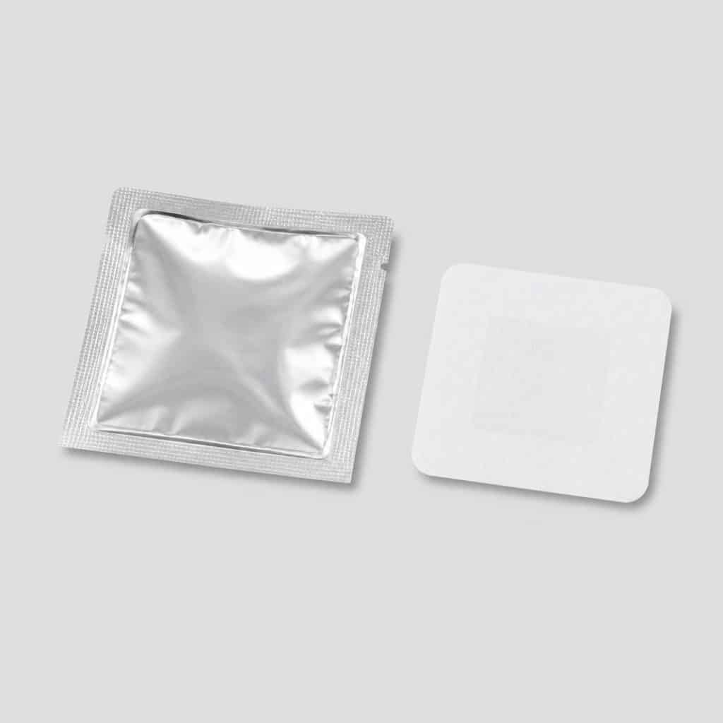 Patch minceur ventre plat posé seul sur fond clair